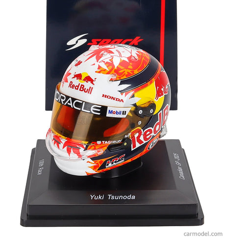 Bell Helmet Helma F1 Yuki Tsunoda Team Oracle Red Bull Racing N°22 Canada GP (100th GP) 2025 1:5 Spark Model biela zlatá