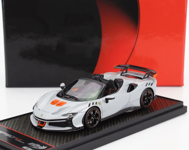 FERRARI | SF90 XX STRADALE SPIDER 2024 | BIANCO ARTICO - WHITE MET ORANGE BLACK