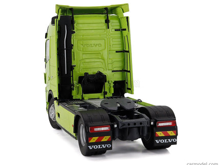 Volvo FH16 750 Globetrotter XL Ťahač 2-ASSI 2021 1:24 Solido Neon zelená