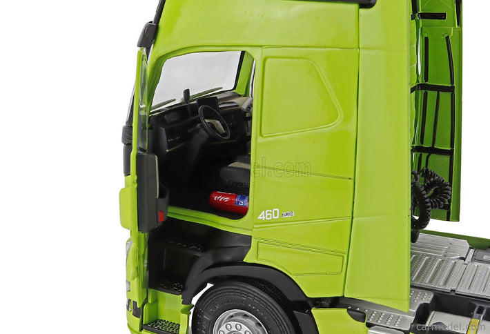 Volvo FH16 750 Globetrotter XL Ťahač 2-ASSI 2021 1:24 Solido Neon zelená