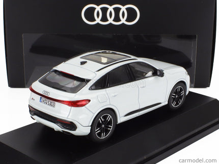 Audi Q5 Sportback 2025 1:43 Norev biela