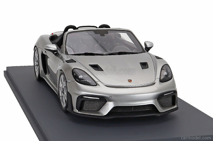 Porsche 718 (982) Spider RS Cabriolet Open 2023 1:18 Schuco strieborná