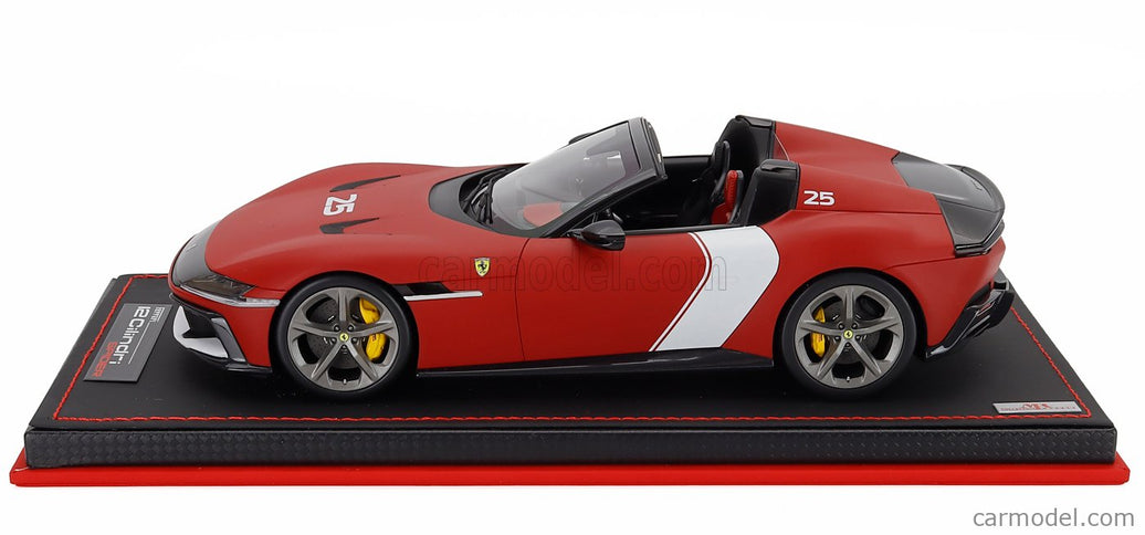 Ferrari 12CILINDRI V12 830cv Spider Open N°25 2025 1:18 MR Models červená Racing - matná červená biela