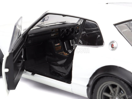 Nissan Skyline (C10) Hakosuka Works 1970 1:18 Solido perleťová biela
