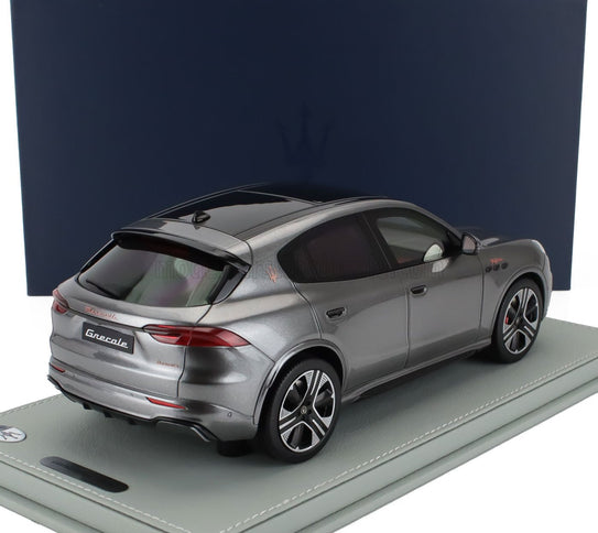 MASERATI | GRECALE FOLGORE SUV 2022 - CON VETRINA - WITH SHOWCASE | GRIGIO LAVA - GREY MET
