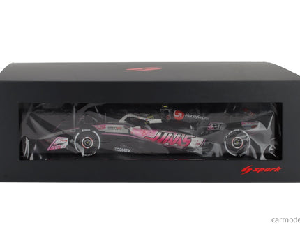 Haas F1 VF-25 Team Moneygram Haas N°87 Japan GP 2025 Oliver Bearman 1:18 Spark Model biela čierna červená