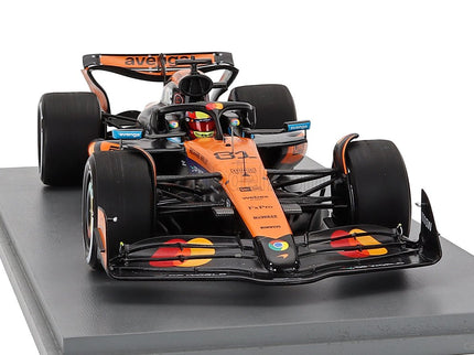 Mclaren F1 MCL39 Team Mclaren N°81 Víťaz China GP 2025 Oscar Piastri 1:18 Spark Model oranžová čierna
