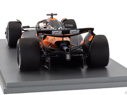 Mclaren F1 MCL39 Team Mclaren N°81 Víťaz China GP 2025 Oscar Piastri 1:18 Spark Model oranžová čierna