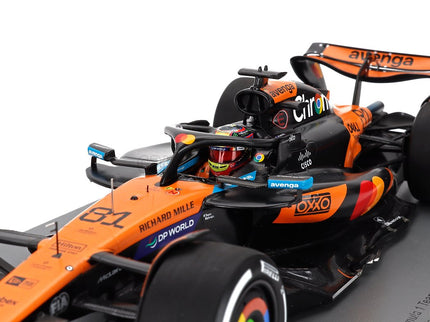 Mclaren F1 MCL39 Team Mclaren N°81 Víťaz China GP 2025 Oscar Piastri 1:18 Spark Model oranžová čierna