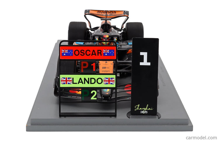Mclaren F1 MCL39 Team Mclaren N°81 Víťaz China GP 2025 Oscar Piastri 1:18 Spark Model oranžová čierna