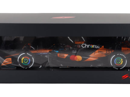 Mclaren F1 MCL39 Team Mclaren N°81 Víťaz China GP 2025 Oscar Piastri 1:18 Spark Model oranžová čierna