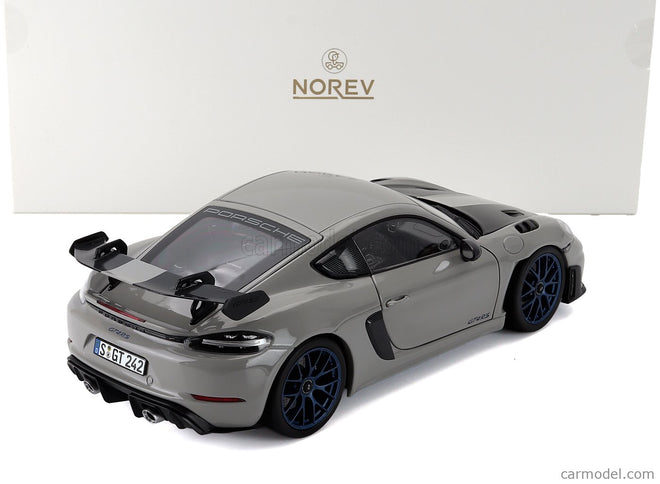 Porsche 718 Cayman GT4 RS Weissach Package 2023 1:18 Norev biela čierna