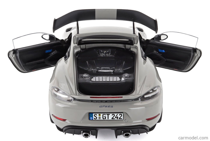 Porsche 718 Cayman GT4 RS Weissach Package 2023 1:18 Norev biela čierna