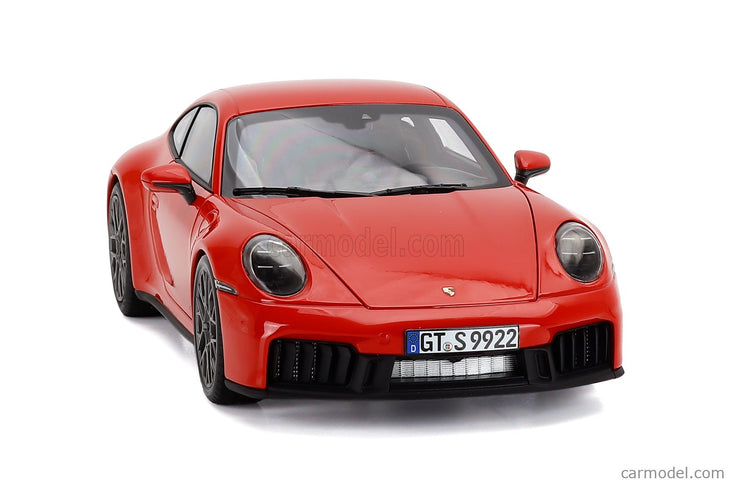 Porsche 911 992-2 Carrera 4 GTS Coupe 2024 1:18 Norev červená