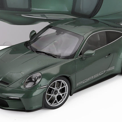 Porsche 911 992 S/T Coupe 2023 1:12 Norev Malachite zelená