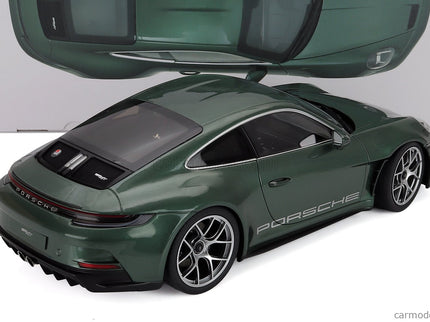 Porsche 911 992 S/T Coupe 2023 1:12 Norev Malachite zelená