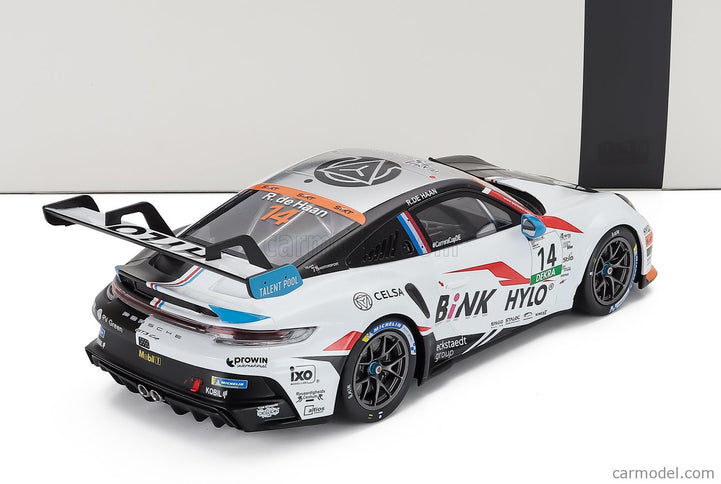 Porsche 911 992 GT3 Cup Team M75 Bernhard N°14 Víťaz Porsche Cup Oschersleben 2024 Robert De Haan 1:18 IXO Models čierna biela
