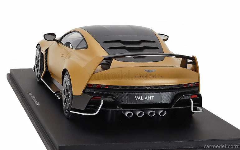 ASTON MARTIN Valiant 2024 1:18 Spark Model Auric zlatá metalická