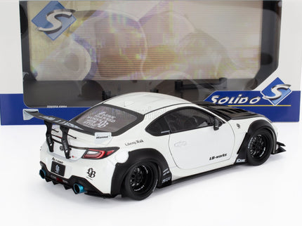 TOYOTA | GR86 LBWK BODY KIT COUPE 2024 | WHITE PEARL BLACK