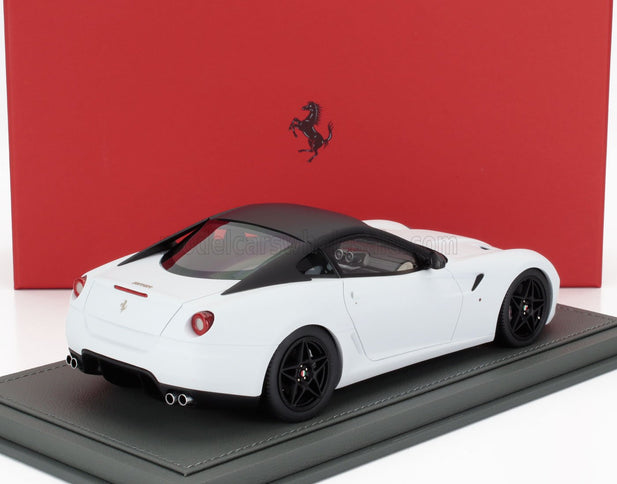 FERRARI | 599 GTB FIORANO 2007 - F-1 GEAR BOX - CON VETRINA - WITH SHOWCASE | BIANCO OPACO - MATT WHITE BLACK