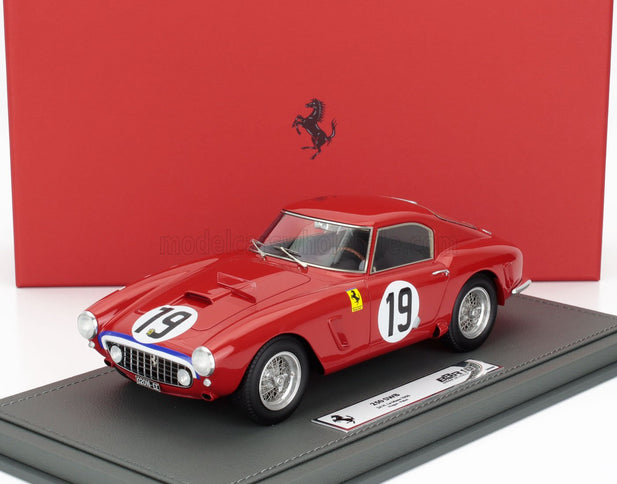 FERRARI | 250GT SWB 3.0L V12 TEAM N.A.R.T. NORTH AMERICAN RACING N 19 24h LE MANS 1960 ED HUGUS - AUGIE PABST - CON VETRINA - WITH SHOWCASE | RED