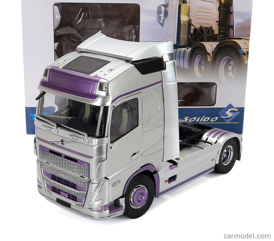 Volvo FH16 750 Globetrotter XL Ťahač 2-ASSI 2021 1:24 Solido strieborná fialová