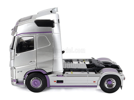 Volvo FH16 750 Globetrotter XL Ťahač 2-ASSI 2021 1:24 Solido strieborná fialová