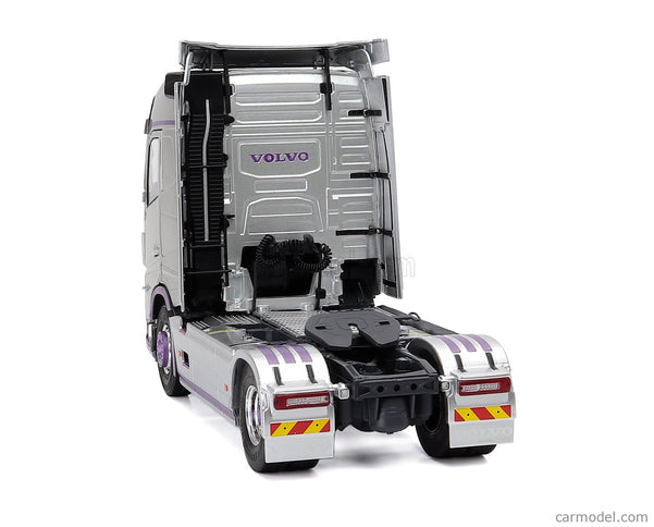 Volvo FH16 750 Globetrotter XL Ťahač 2-ASSI 2021 1:24 Solido strieborná fialová