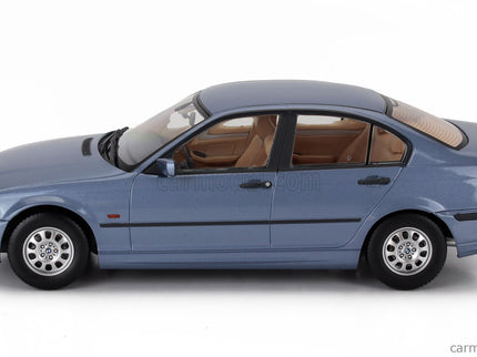 BMW 3-SERIES (E46) 1999 1:18 KK Scale svetlomodrá metalická