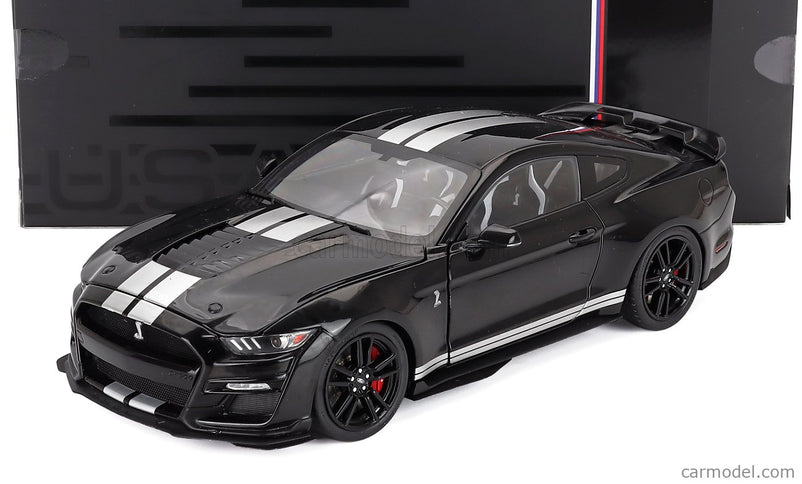 Ford Mustang Shelby GT500 Coupe 2022 1:18 IXO Models čierna biela