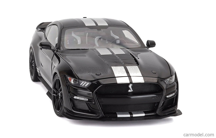 Ford Mustang Shelby GT500 Coupe 2022 1:18 IXO Models čierna biela