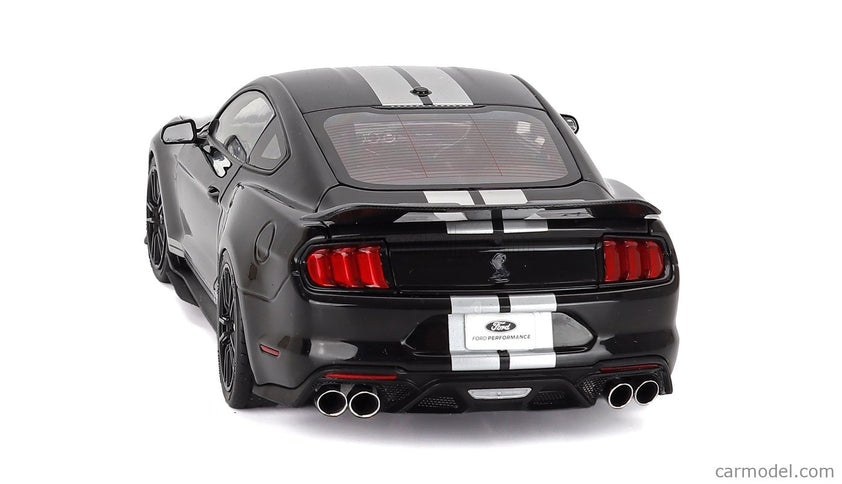 Ford Mustang Shelby GT500 Coupe 2022 1:18 IXO Models čierna biela