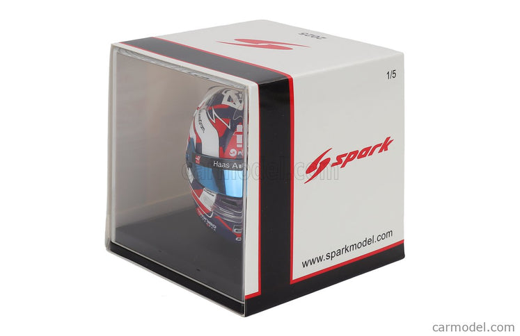 Bell Helmet Helma F1 Oliver Bearman Team Moneygram Haas N°87 British GP 2025 1:5 Spark Model biela čierna červená
