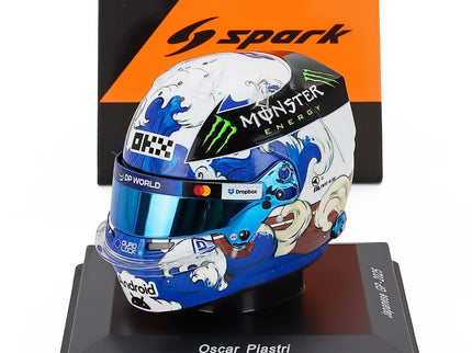 Bell Helmet Helma F1 Oscar Piastri Team Mclaren N°81 3. Miesto Japan GP 2025 1:5 Spark Model modrá biela