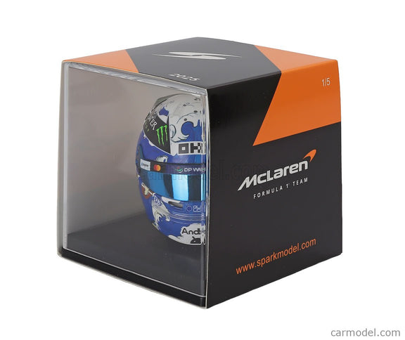 Bell Helmet Helma F1 Oscar Piastri Team Mclaren N°81 3. Miesto Japan GP 2025 1:5 Spark Model modrá biela