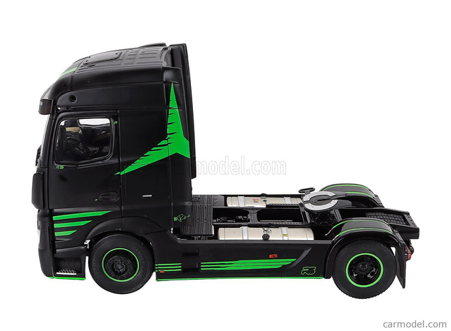 Mercedes Benz Actros L Ťahač 2-ASSI 2023 1:24 Solido čierna zelená