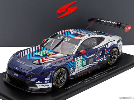 Ford Mustang GT3 5.4L V8 Team Proton Competition N°88 24h Le Mans 2025 Stefano Gattuso - Giammarco Levorato - Dennis Olsen 1:18 Spark Model čierna biela