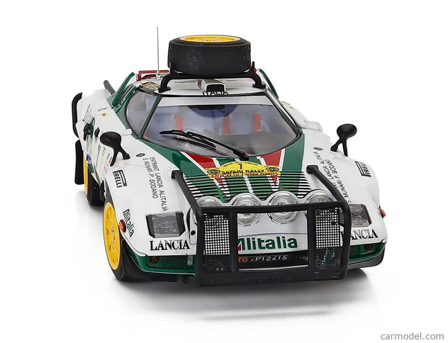 Lancia Stratos HF Alitalia (night Version) N°7 3. Miesto Rally Safari 1977 Sandro Munari - Piero Sodano 1:18 Kyosho biela zelená červená