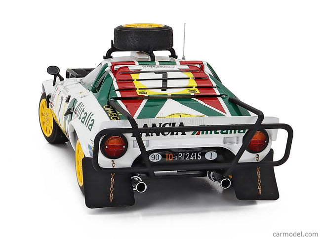 Lancia Stratos HF Alitalia (night Version) N°7 3. Miesto Rally Safari 1977 Sandro Munari - Piero Sodano 1:18 Kyosho biela zelená červená