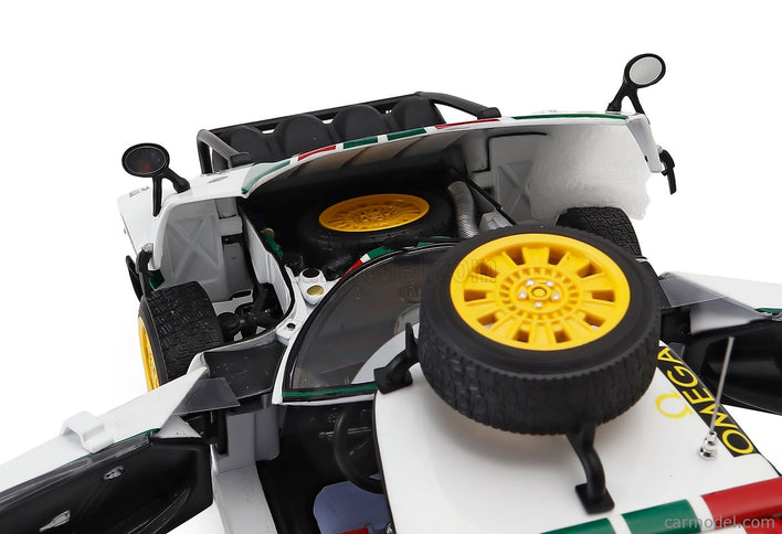 Lancia Stratos HF Alitalia (night Version) N°7 3. Miesto Rally Safari 1977 Sandro Munari - Piero Sodano 1:18 Kyosho biela zelená červená