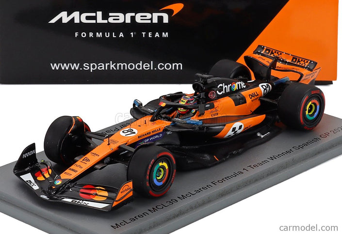 Mclaren F1 MCL39 Team Mclaren N°81 Víťaz Spain GP 2025 Oscar Piastri 1:43 Spark Model oranžová čierna