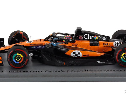 Mclaren F1 MCL39 Team Mclaren N°81 Víťaz Spain GP 2025 Oscar Piastri 1:43 Spark Model oranžová čierna