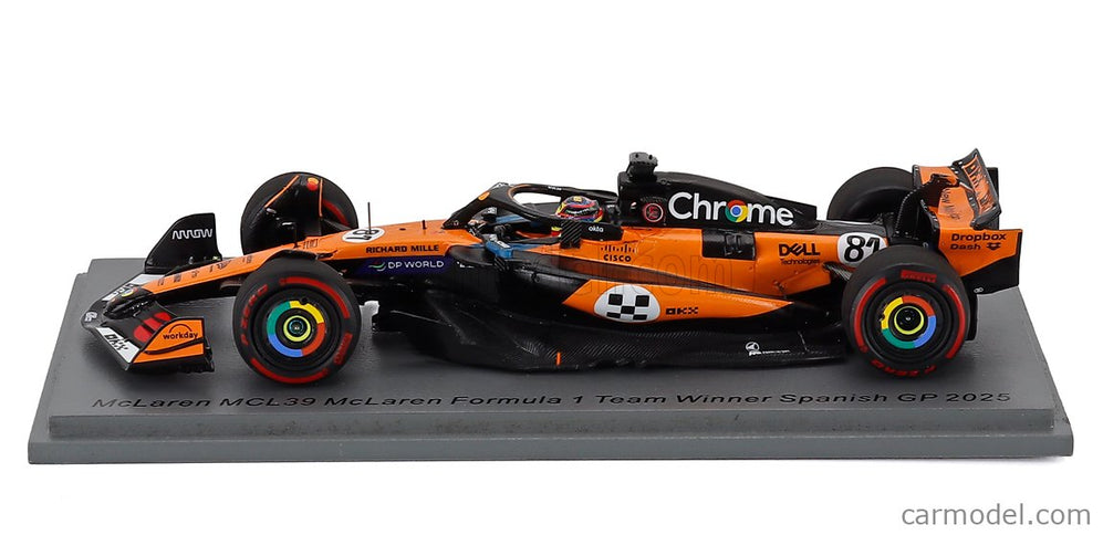 Mclaren F1 MCL39 Team Mclaren N°81 Víťaz Spain GP 2025 Oscar Piastri 1:43 Spark Model oranžová čierna