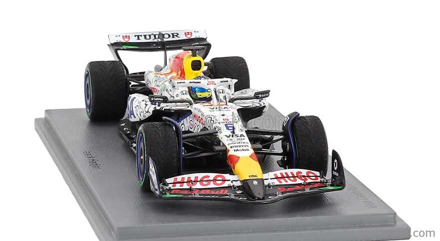 Racing Bulls F1 VCARB-02 Team Visa Cash App N°6 Silverstone British GP 2025 Isack Hadjar 1:43 Spark Model biela čierna