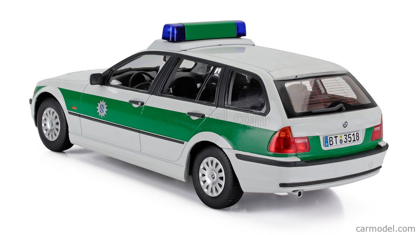 BMW 3-SERIES (E46) Touring SW Station Wagon Polizei 1999 1:18 KK Scale biela zelená