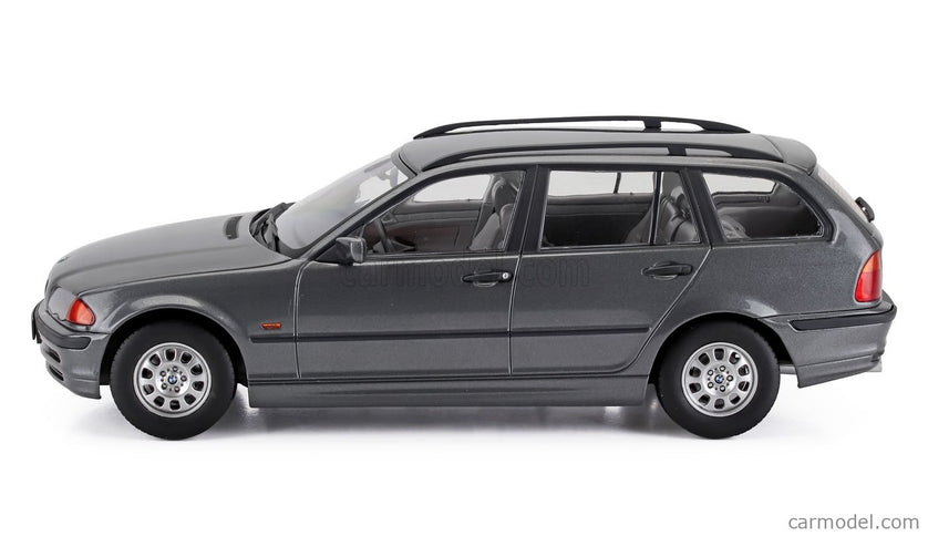 BMW 3-SERIES (E46) Touring SW Station Wagon 1999 1:18 KK Scale sivá