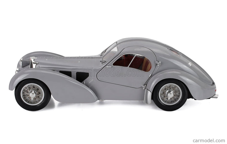 Bugatti Type 57SC Atlantic 1937 1:18 Solido matná strieborná