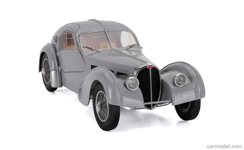 Bugatti Type 57SC Atlantic 1937 1:18 Solido matná strieborná