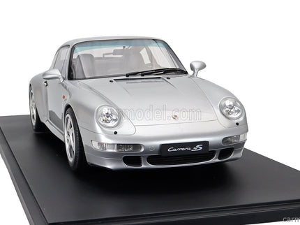Porsche 911 993 Carrera 4S Coupe 1995 1:8 GT Spirit strieborná