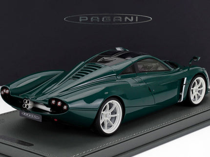 PAGANI | HUAYRA CODALUNGA 2022 - CON VETRINA - WITH SHOWCASE | BRITISH RACING GREEN